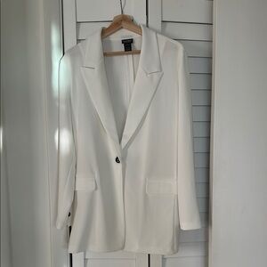 Chic White Blazer by [Brand]